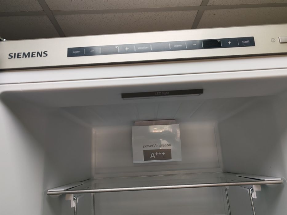 Иноксов комбиниран хладилник с фризер Сименс Siemens A +++ с 2 години гаранция!
