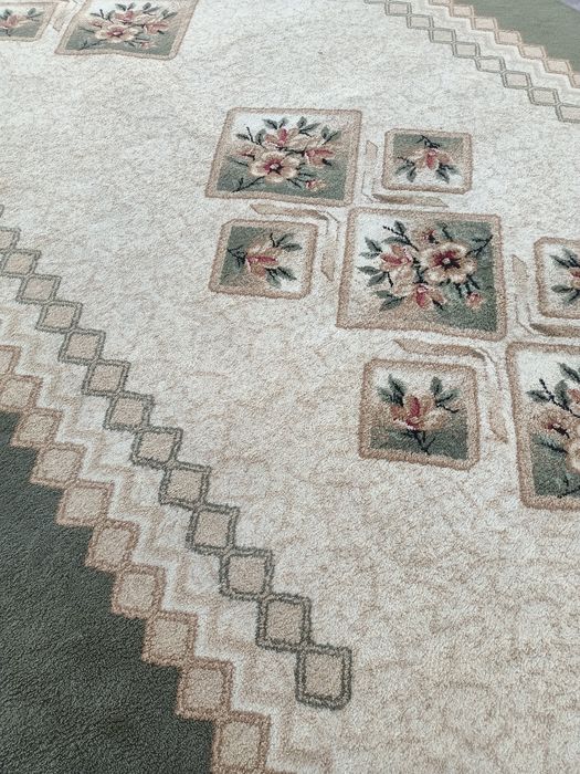 Продам ковёр б/у