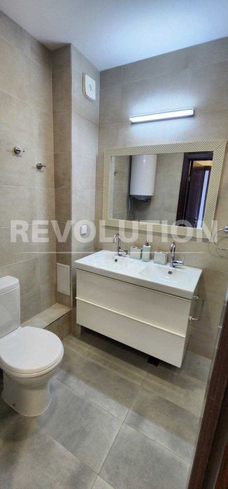 ПРОСТОРЕН тристаен апартамент в района на Лятно кино Тракия!