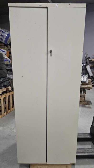 Шкаф, три размера - 80, 160 и 200 см височина