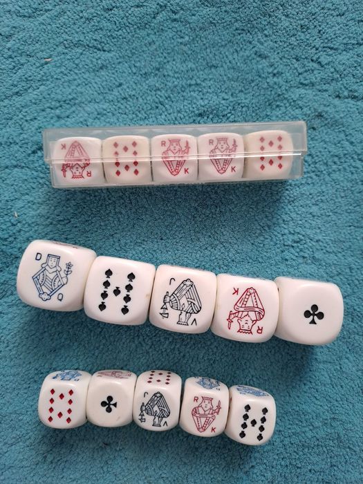 set zaruri vechi poker