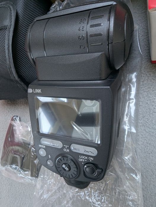 Нов комплект за Canon – светкавица YN650EX-RF + синхронизатор YN560-TX