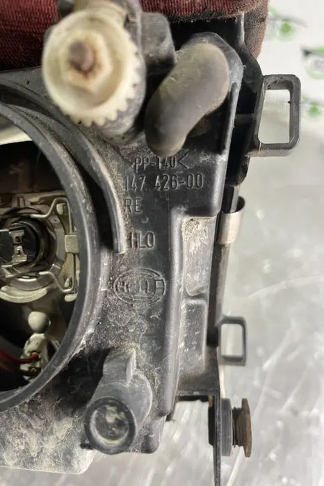 Far dreapta Volkswagen VW Passat 1999 1.9 TDI MT (115 hp)