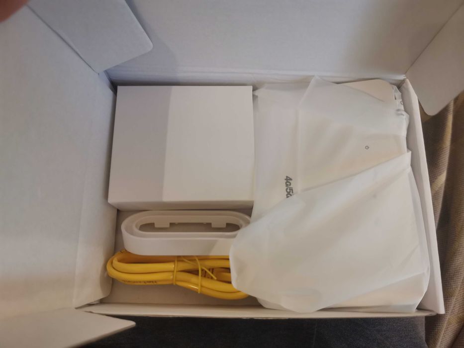 Роутер 4g новый в коробке