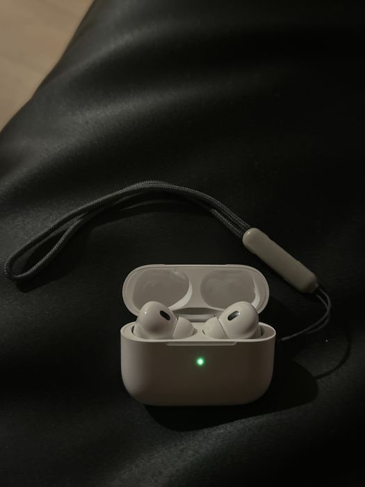 AirPods 2 Apple