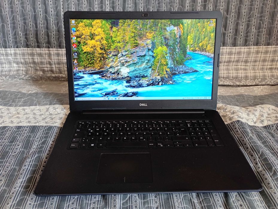 Dell Inspiron 3793/I7 gen 10/16 Gb/Video Dedicat/17.3 inchi/Stare buna