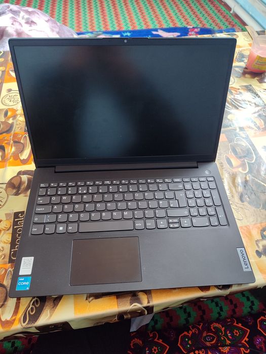 Lenovo notebook 8GB / 128GB 3.500 mln