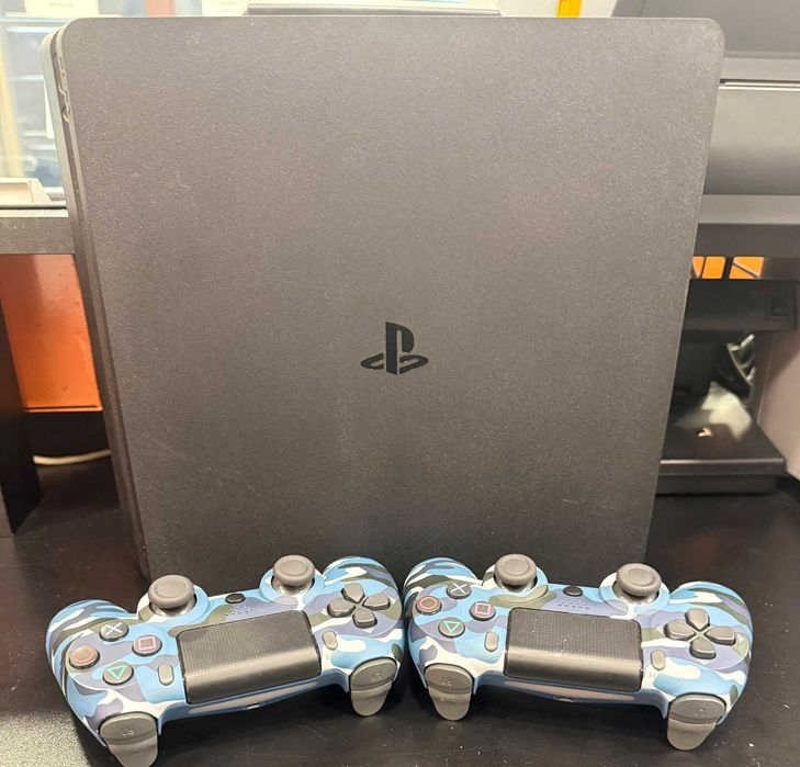 Hope Amanet P5 - PlayStation 4 Slim // 2 Manete // 4 Jocuri