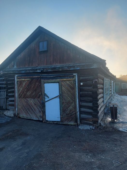 Продам на слом /снос  летний сарай