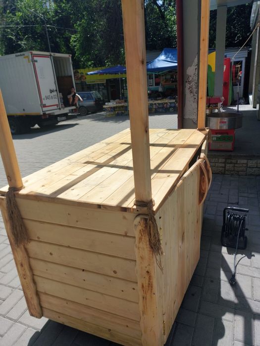 Тележка из дерева