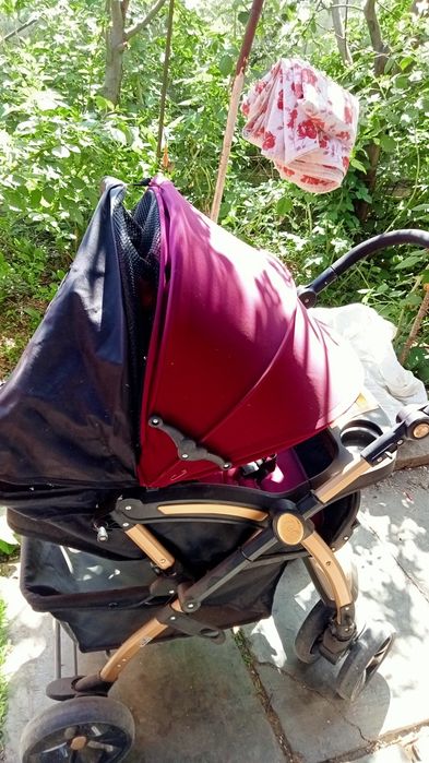 Детская коляска в хорошем состоянии