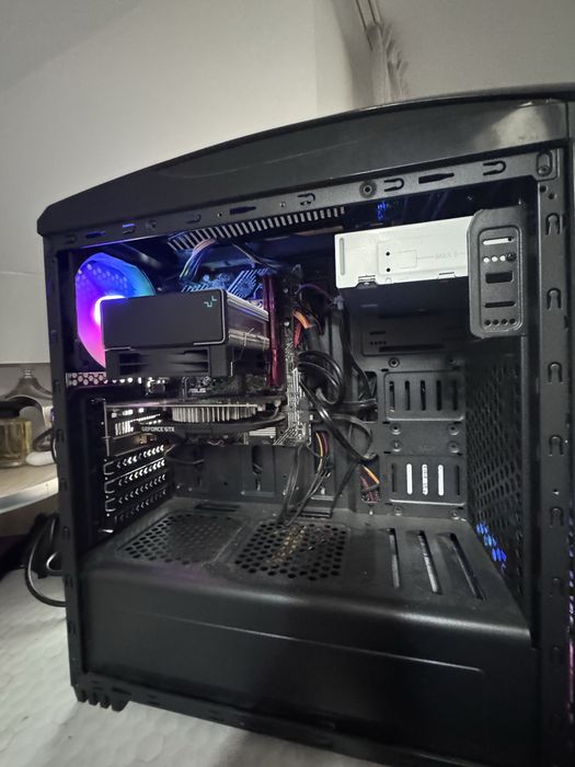 Vand Unitate de Pc Gaming