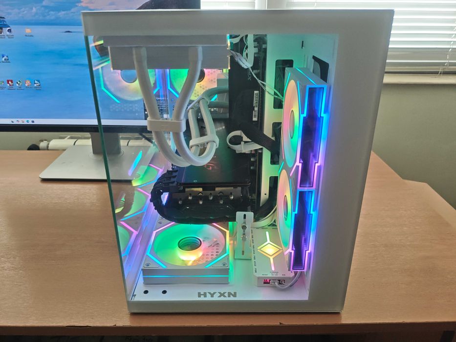 Геймърски компютър, Ryzen 9600x, Rx 6800xt, 32gb DDR5, 1tb Nvme, 850W, с водно охлаждане