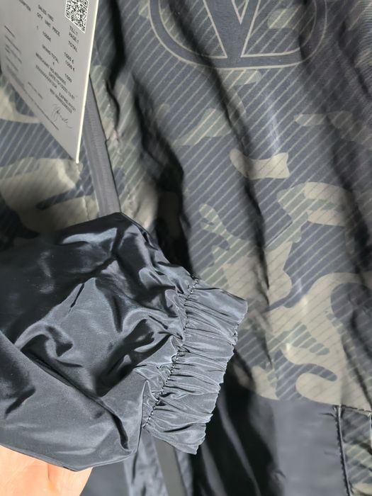 Valentino ветровка високо качество