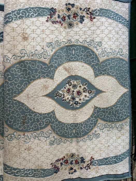 Продаются ковры б/у