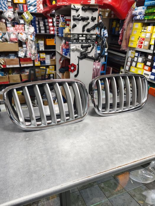 BMW X5 E70 ноздри серые Новые