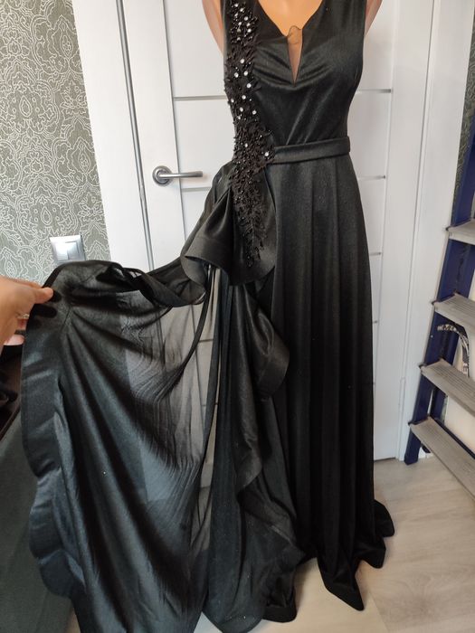 Шикарное Вечернее платье