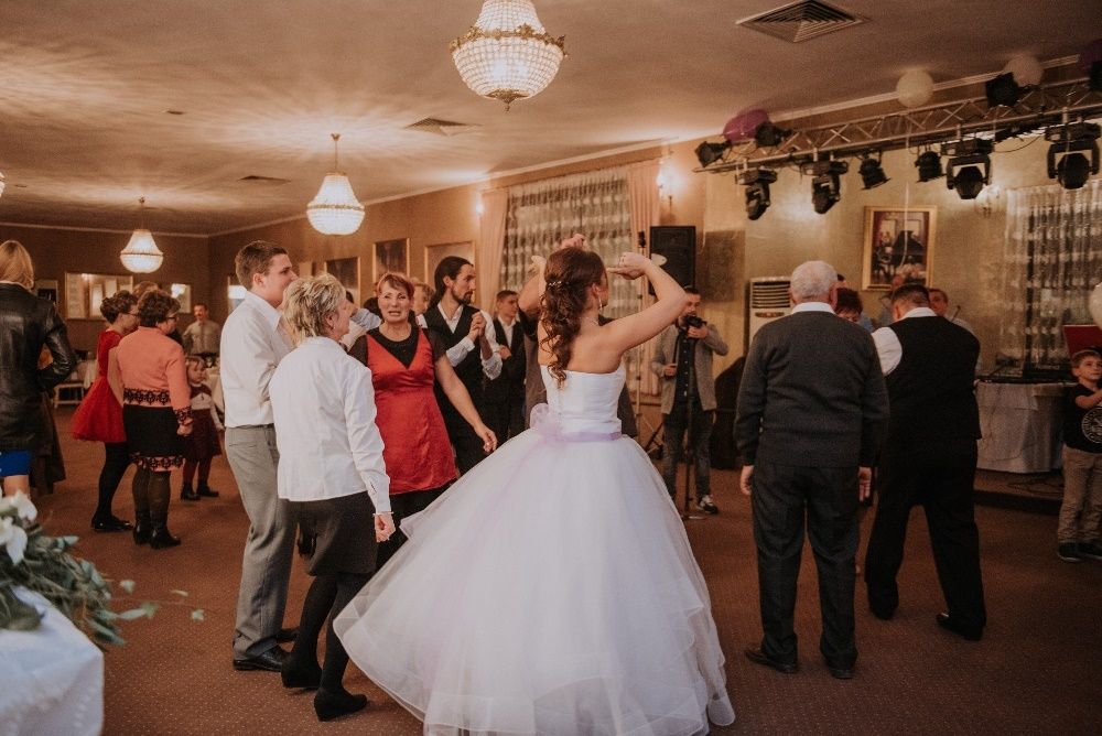 Vand rochie de mireasa