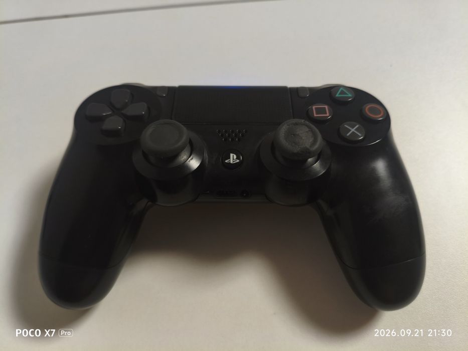 Продам dualshock 4