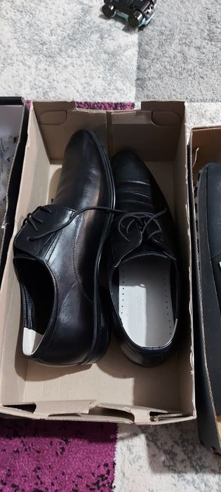 Vând încălțăminte