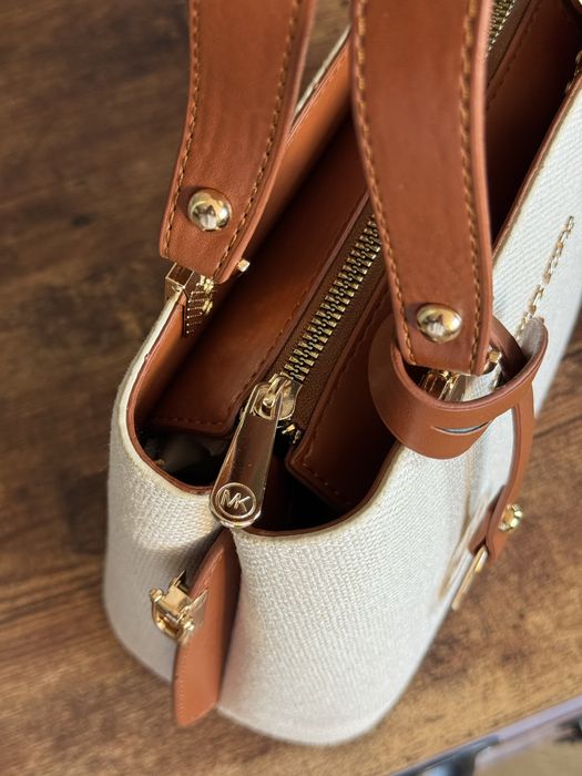 Чанта на Michael Kors