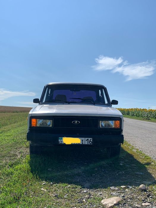 Срочно!!! 2105 белая машина за 450 дам