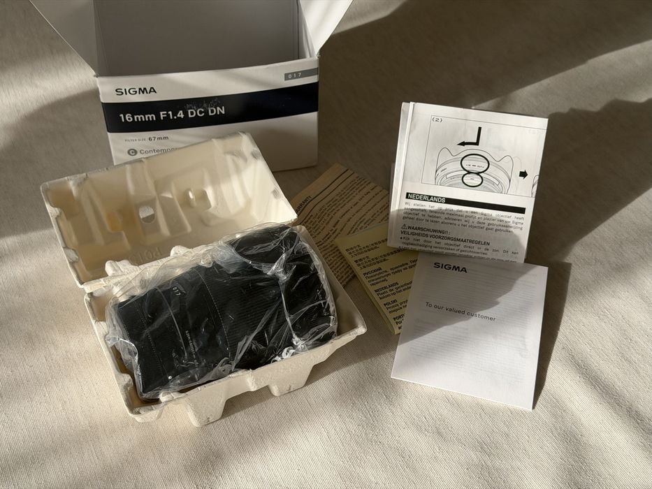 Объектив Sigma 16mm f/1.4 DC DN (для Sony E)