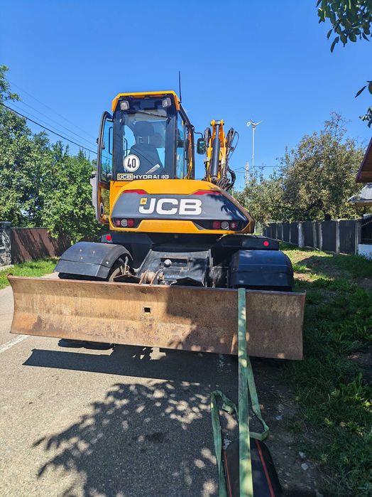 Excavator pneuri JCB Hydradig 110W