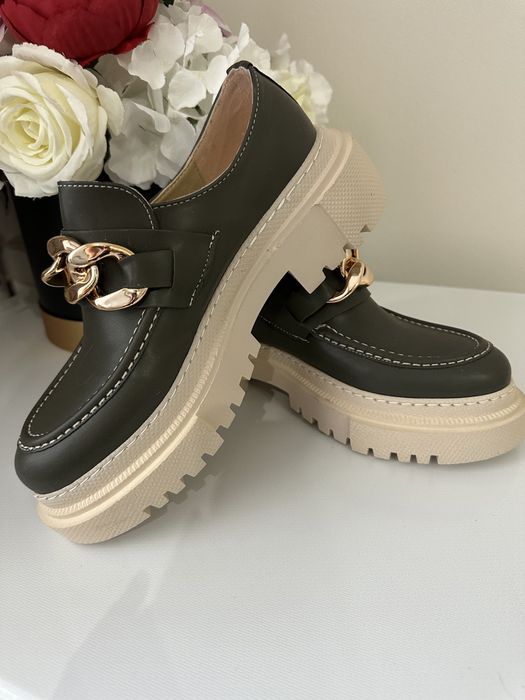 Продаю лоферы