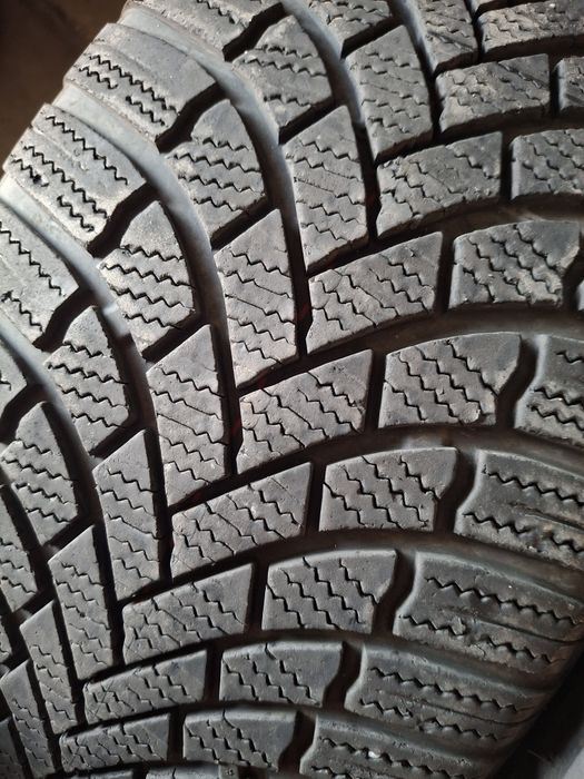 2 Anvelope de iarnă 235 55 r17 Bridgestone