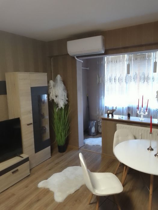 Продава 2 стаен апартамент в София кв Дружба 1 до парк с езеро