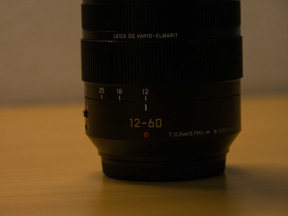 Обектив Panasonic Leica 12-60mm f/2.8-4.0 (Работещ, но с проблем)