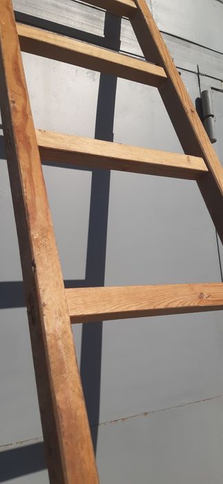 Продаю лестницу в хорошем состоянии
