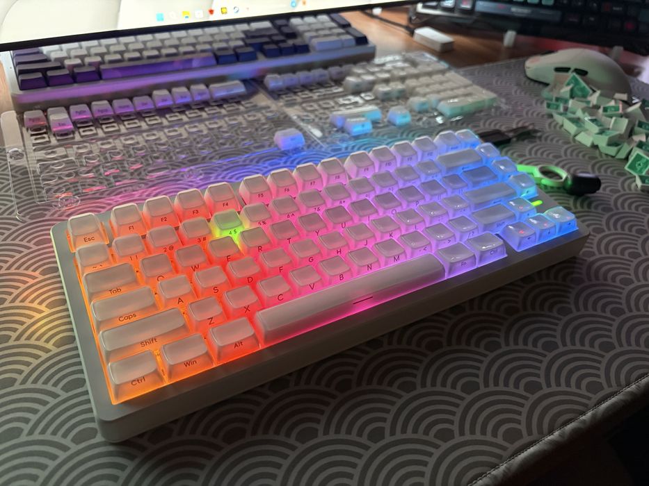 vgn NEON PRO custom magnetic keyboard