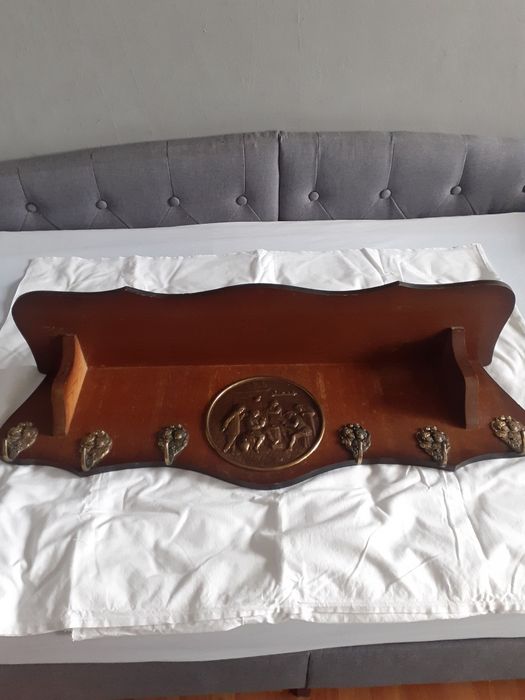 Cuier vechi rustic