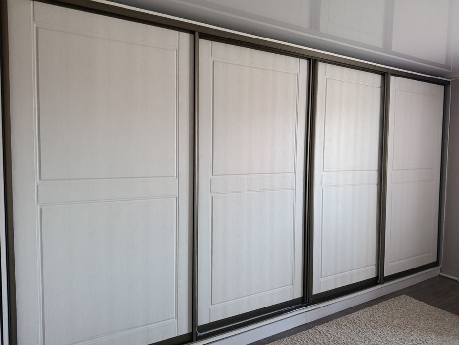 Шкаф-купе срочно!