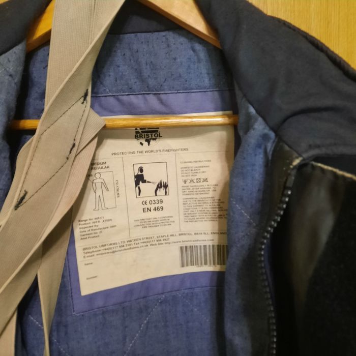 Vand costum de intervenție NOMEX -ENGLEZESC & Schimb -valoare aceeași