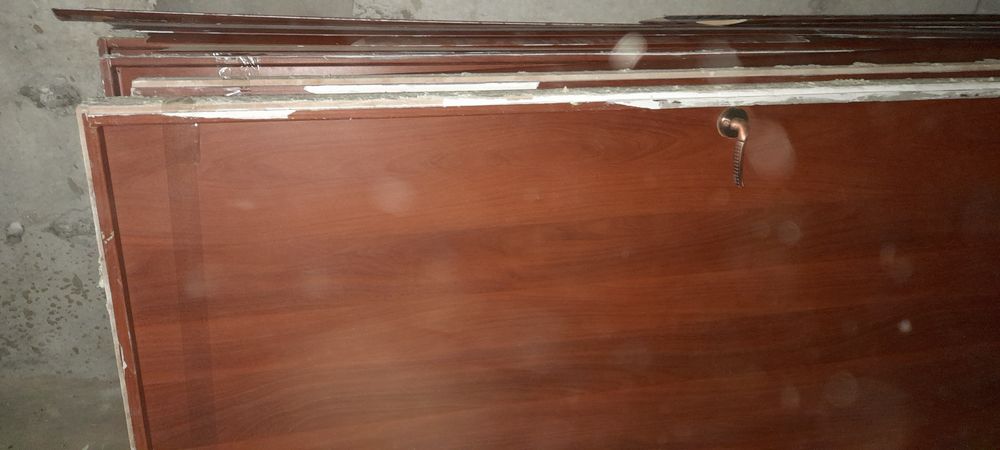 Продам двери межкомнатных бу