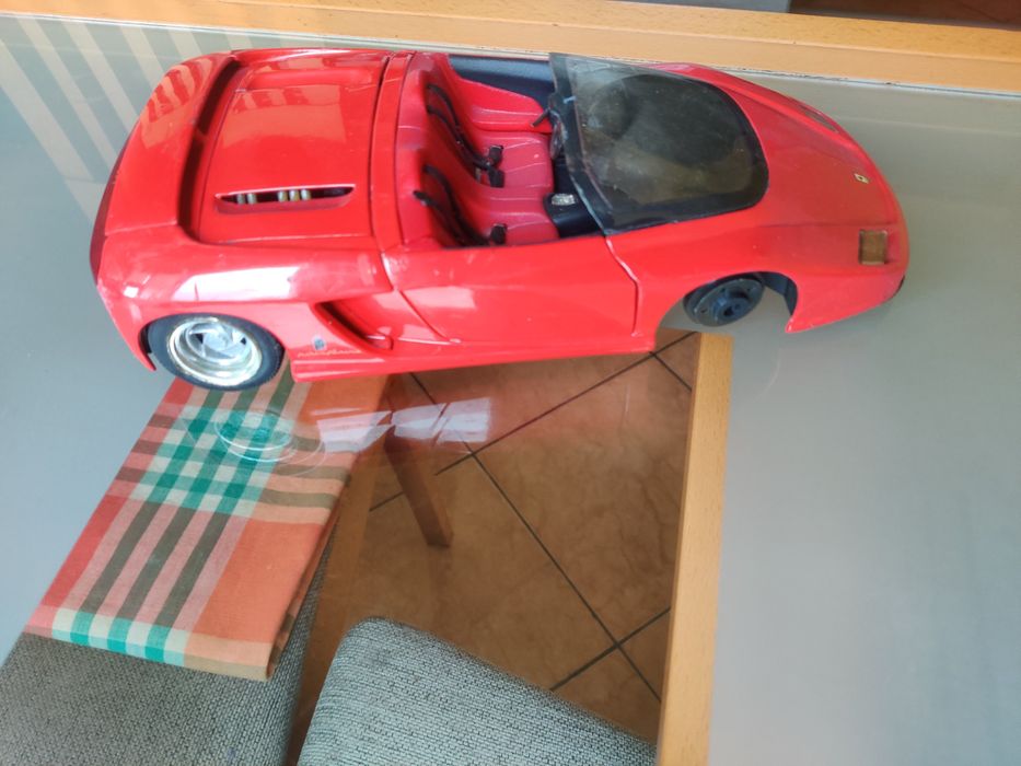 Модел Ferrari Mithos 1:18