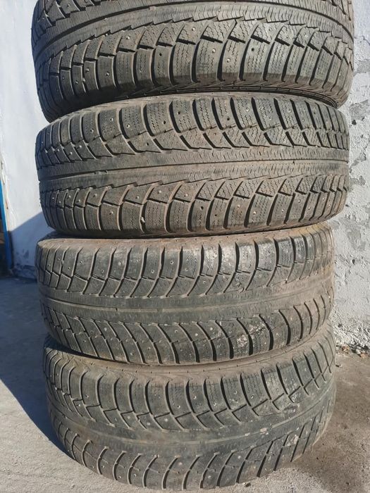 Продам 235/65/17
