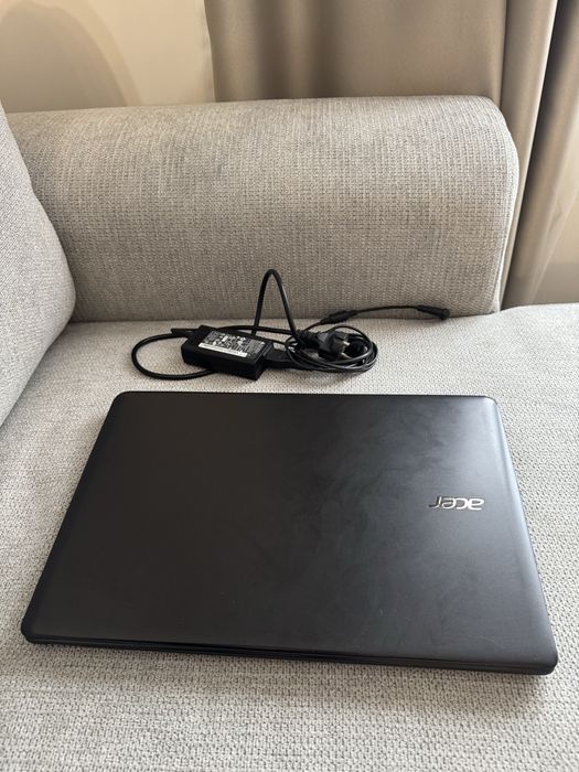 Продавам лаптоп Acer