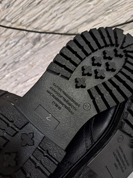 Продам берца безон