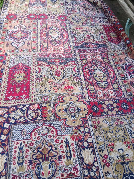 Персииски килим Български.