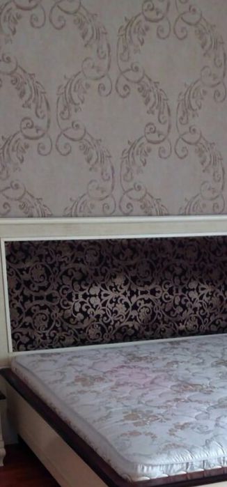 Кровать двуспальная