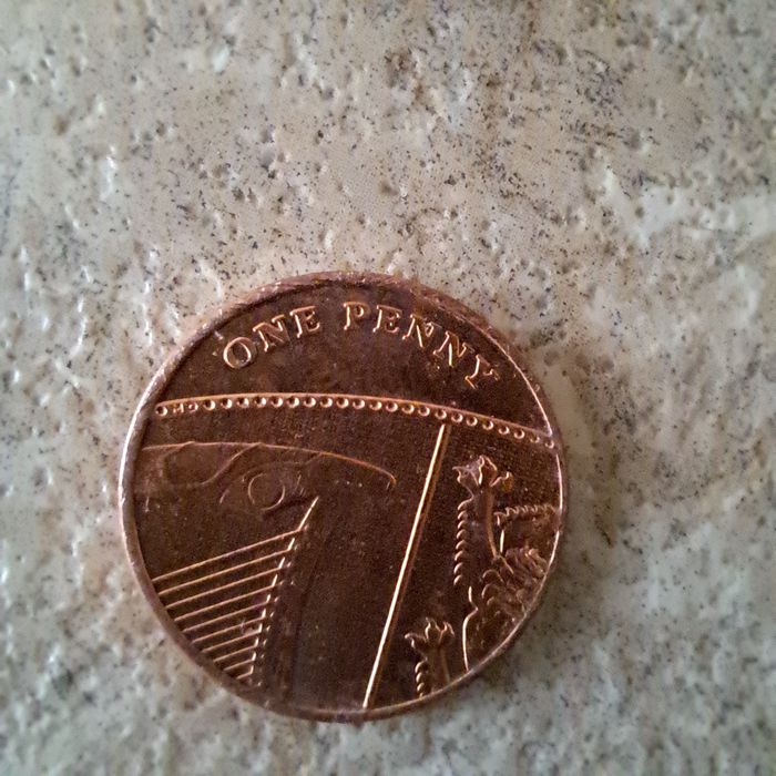 Медна монета с Кралица Елизабет II