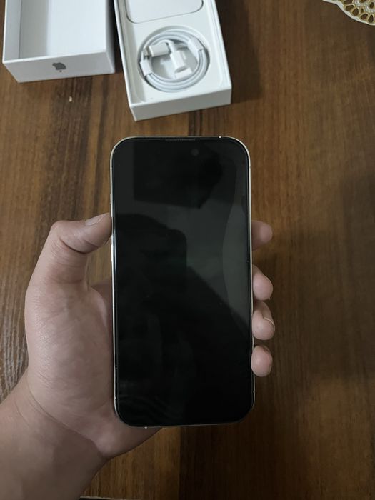 Iphone 14 pro sotiladi. Xolati ideal. Yomkost 84%. 590$