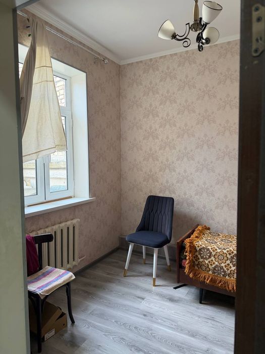 Продается дом!В Мирабадском Районе возле Транспортного института .