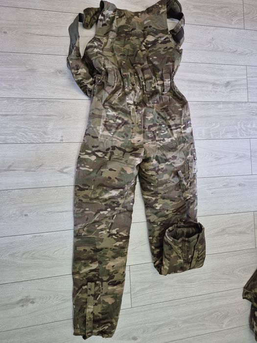 Продам костюм комуфляжный
