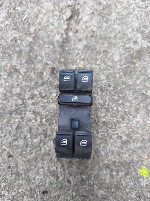 Buton Vw Passat B6 frână/ avarii /set /esp off /senzori parcare/lumini