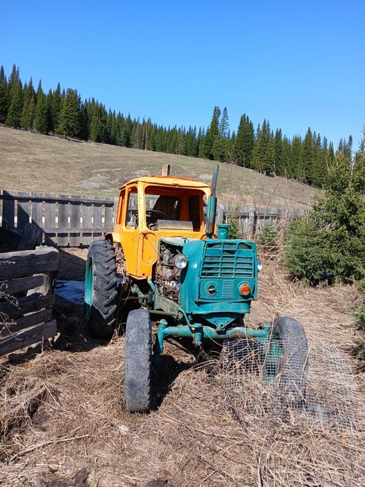 Продаётся трактор ЮМЗ-6